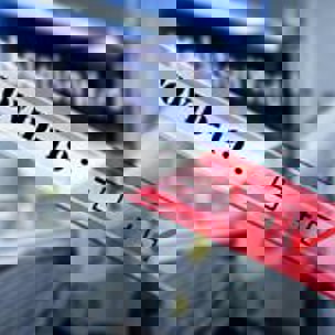 Бизнес продолжает закупать медаппаратуру, тесты и защиту для медперсонала