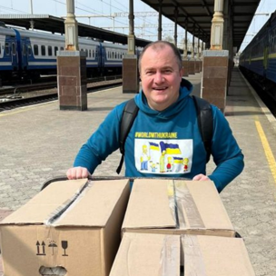 Готують їжу, розвозять медикаменти, підтримують армію: як Kharkiv IT Cluster допомагає під час війни