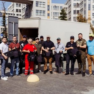 Kharkiv IT Cluster передав понад 500 бронежилетів для медиків та рятувальників Харківщини